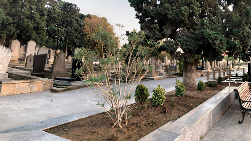 Yasamalda qəbiristanlıqdan oğurluq edilib
