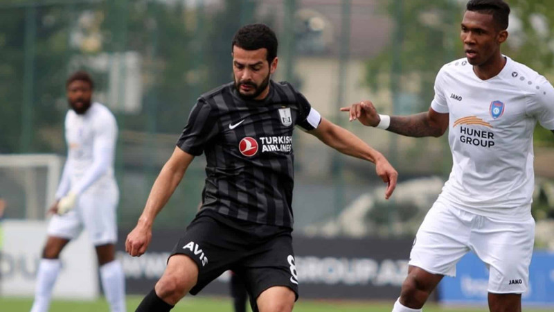 “Neftçi”nin yarımmüdafiəçisi tarixə imza atıb