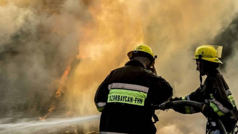 Xətai rayonunda 3 otaqlı mənzildə yanğın baş verib