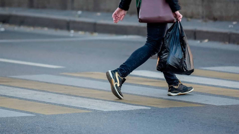 Xəzərdə 16 yaşlı oğlanı avtomobil vurub