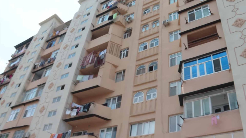 Yeni Günəşlidə ev sakinləri “jek”in əməkdaşlarından şikayətçidirlər - VIDEO