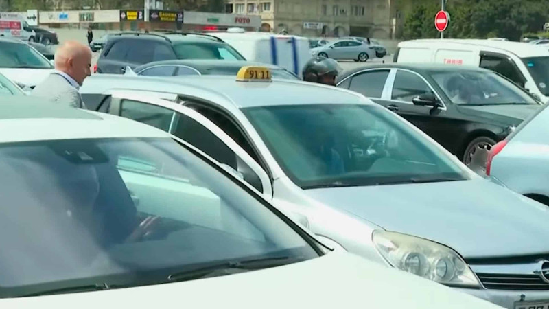 Bakı yollarının bəlası: sutkalarla yatmayan taksi sürücüləri
