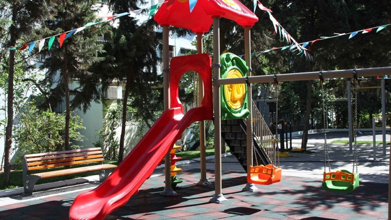 Nəsimi rayonunda daha bir məhəllə əsaslı təmir olunub