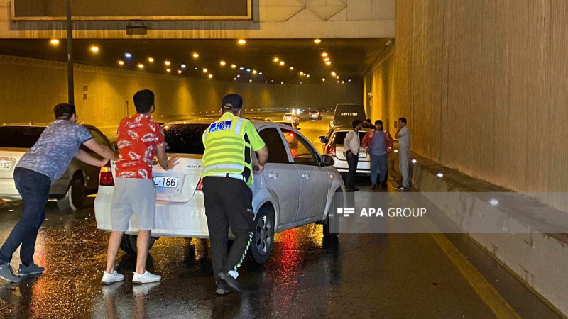 Ziya Bünyadov prospektində 9 avtomobil toqquşub: xəsarət alanlar var