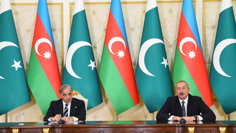 Azərbaycan və Pakistan uçuşların sayını artırmaq barədə razılığa gəlib