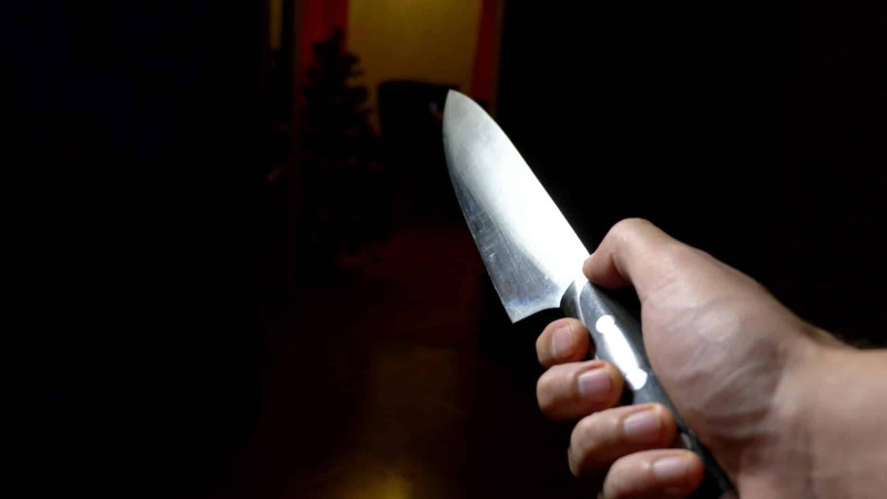 Yasamalda dava zamanı 30 yaşlı kişiyə bıçaq zərbəsi vurulub