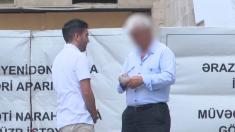 Bakıda “qara” valyuta bazarı: qeyri-qanuni olaraq valyuta dəyişən şəxslər hələ də var