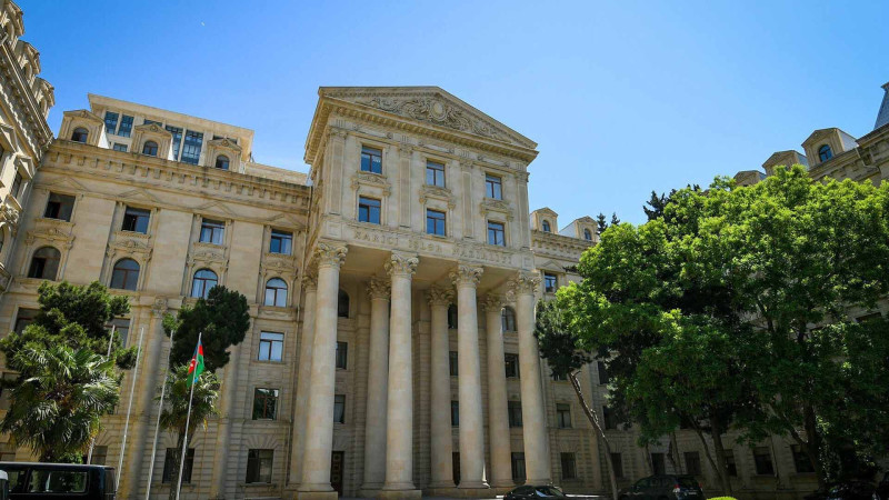 Azərbaycan Xarici İşlər Nazirliyi öz vətəndaşlarını İrana səfər etməməyə çağırıb