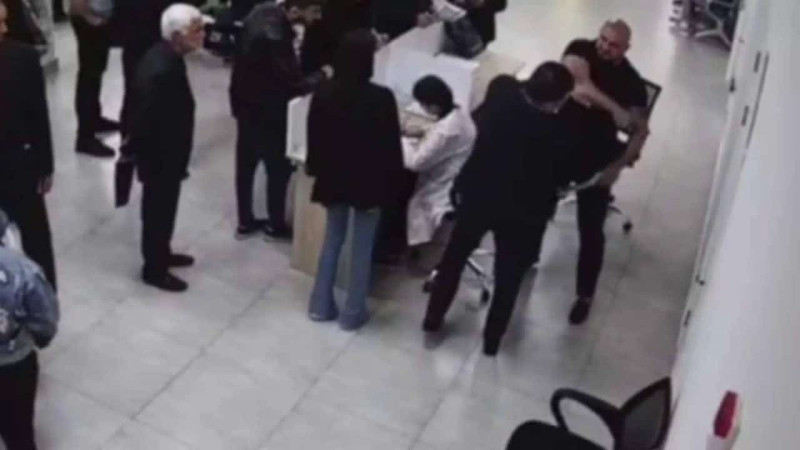 Qazinin çənəsini sındıran idmançı evə buraxılıb