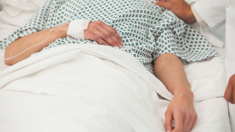 Xəzərdə 62 yaşlı qadını avtomobil vurub