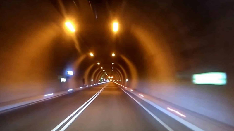 Ziya Bünyadov prospektində tuneldə qəza baş verib