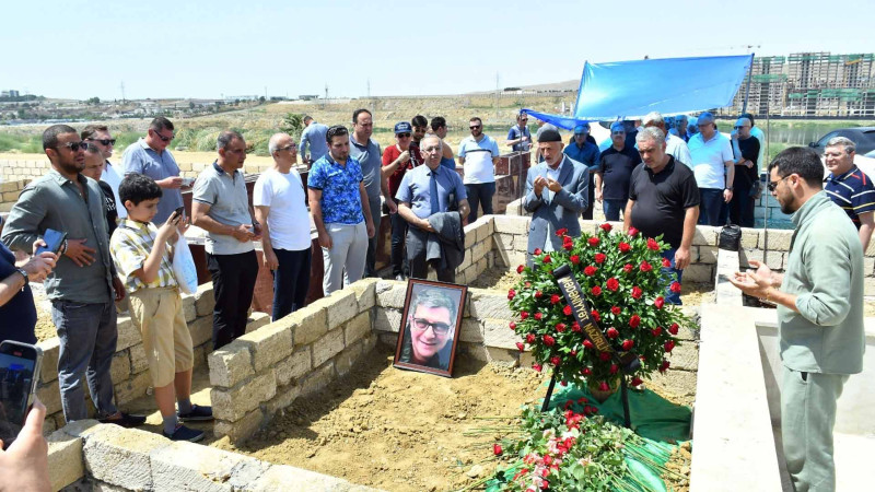 Əməkdar artist Rüfət Babayev dəfn olunub