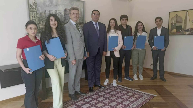BANM tələbələri Almaniyanın məşhur təqaüdünü qazanıblar
