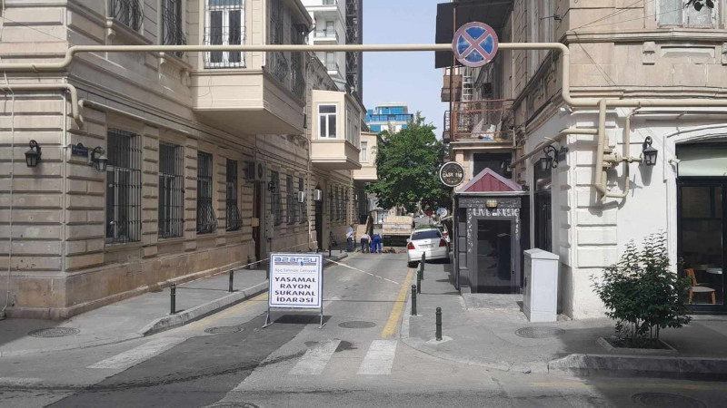 Yasamalda küçələrdən biri bağlanıb