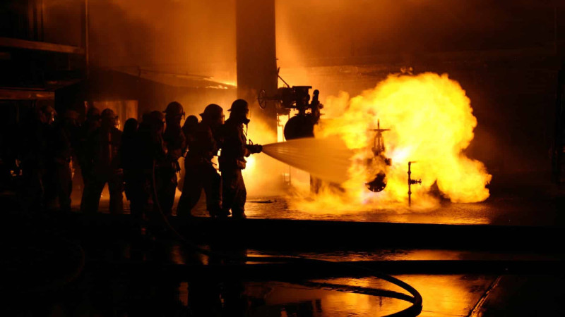 Xətaidə restoran yanıb