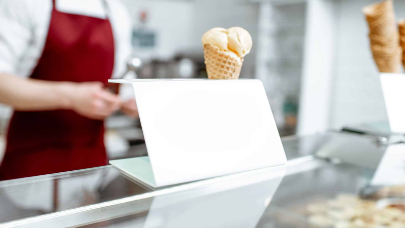 Buzovnadakı istirahət mərkəzindən 500 manatlıq dondurma oğurlanıb