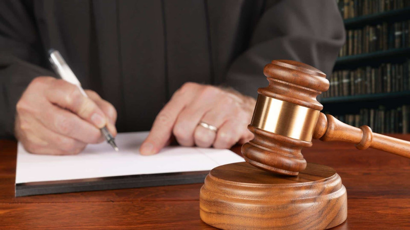 Xəzərdə bələdiyyə sədri barəsində cinayət işi açılıb