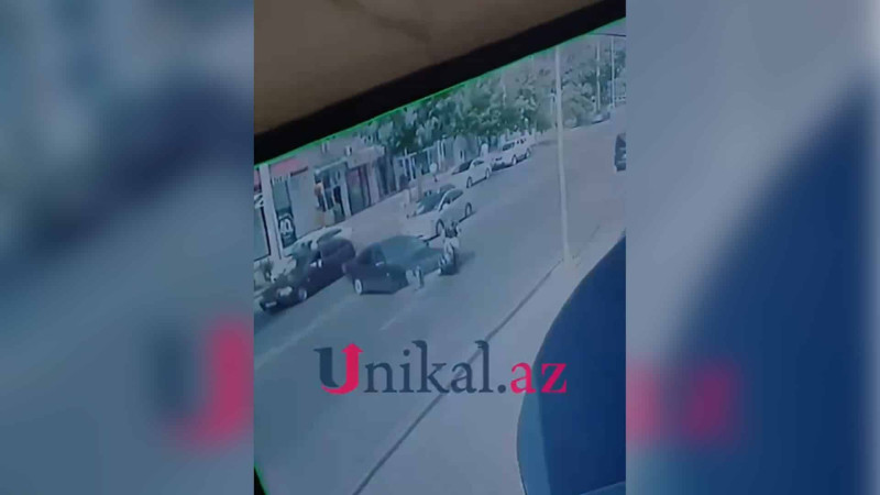 Binəqədi rayonunda avtomobil mopedlə toqquşub
