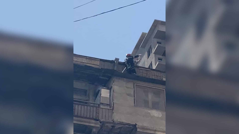 Nizamidə beşmərtəbəli binada yanğın olub