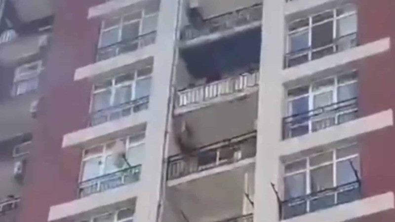 Fövqəladə Hallar Nazirliyinin əməkdaşları yanğın əvəzinə kabab tüstüsü ilə rastlaşıblar
