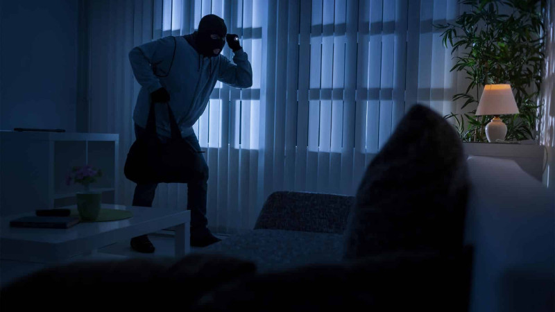 Nərimanovda 40 minlik oğurluq baş verib