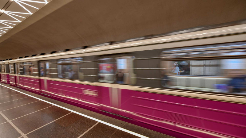 Bakı metrosunda qatarda nasazlıq yaranıb, sərnişinlər düşürülüblər