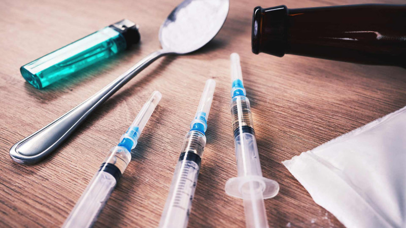 Qaradağ rayonunda kişidən heroin və metamfetamin tapılıb