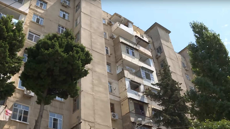 Yay aylarında susuz qalan Xətai sakinləri: “Yeddi gündür ki, suya həsrət qalmışıq” - VİDEO