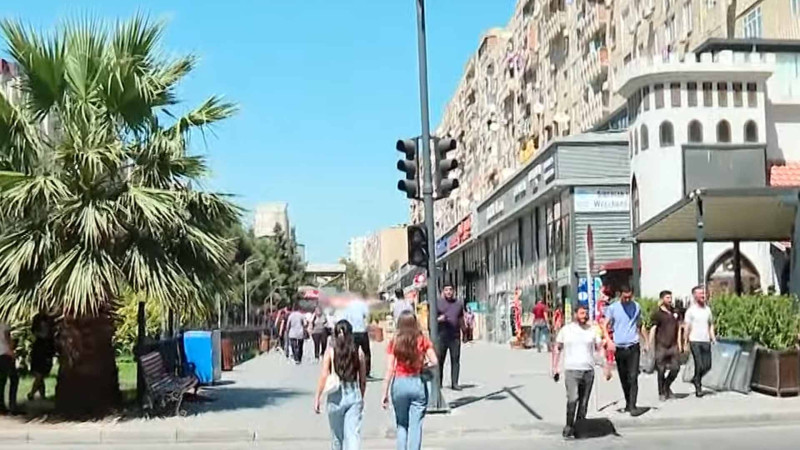 İşıqforlar quraşdırılsa da, “Həzi Aslanov” metrosunun yaxınlığında təhlükə aradan qaldırmayıb - VİDEO