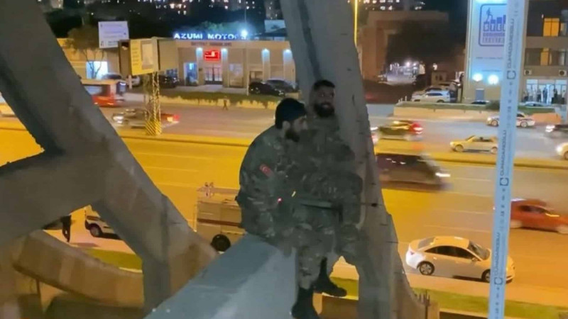 Bakıda özlərini qazi kimi təqdim edən şəxslər polisə tabesizlik göstəriblər