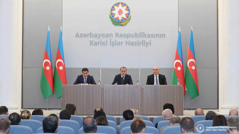 Xarici İşlər Nazirliyi diplomatik korpus üçün bölgədə cari vəziyyətlə əlaqədar brifinq keçirib