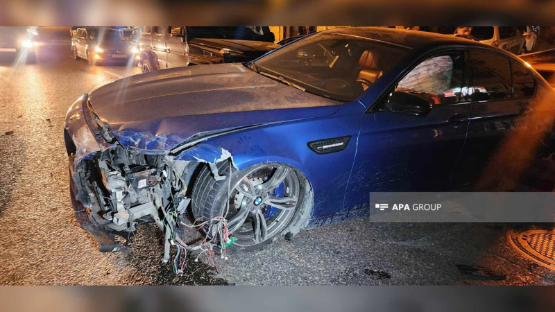 “BMW”-nin sürücüsü avtomobilə nəzarəti itirib - FOTO