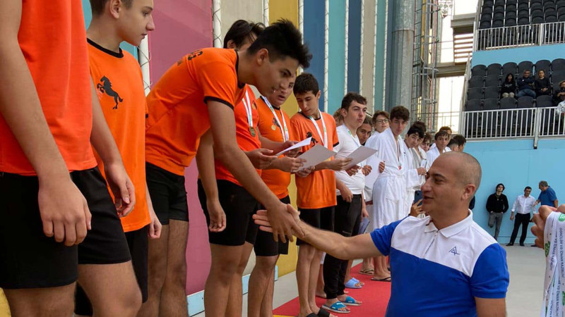 Su polosu üzrə yeniyetmələr arasında Bakı birincliyi keçirilib