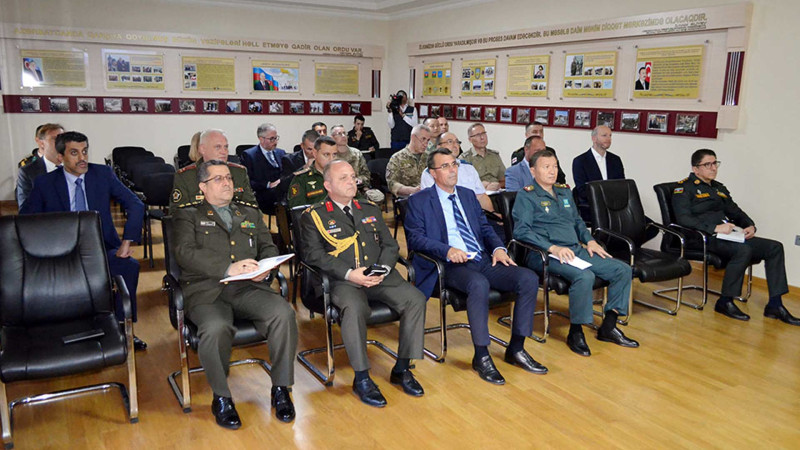 Ölkəmizdəki hərbi attaşelər Qarabağdakı antiterror tədbirləri ilə bağlı məlumatlandırılıblar