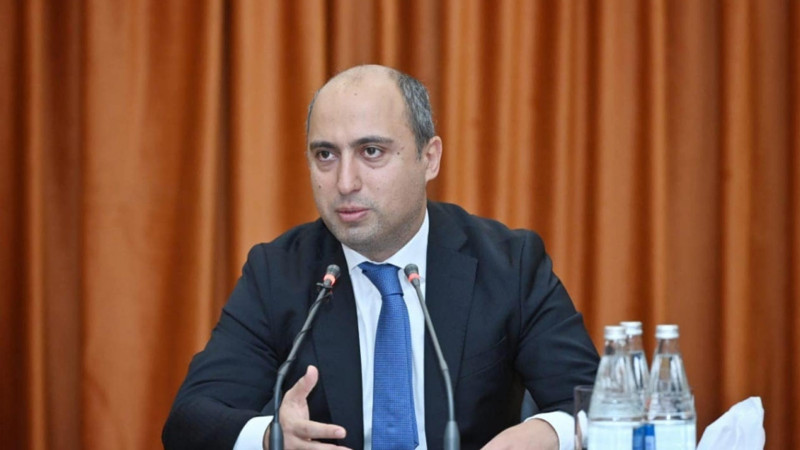 Bu ildən etibarən ölkənin bütün məktəblərində bir sıra fənlər Azərbaycan dilində tədris olunacaq