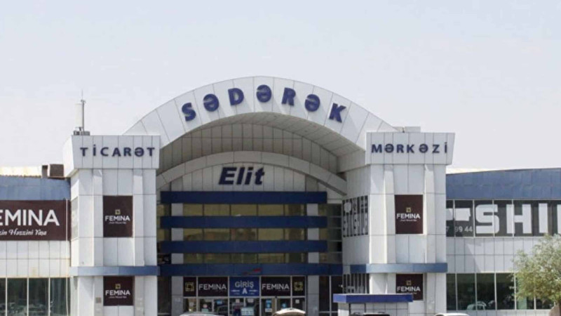 “Sədərək” ticarət mərkəzində yanğın olub