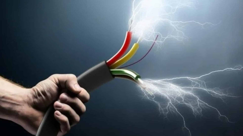 Sabunçuda elektrikçini cərəyan vurub