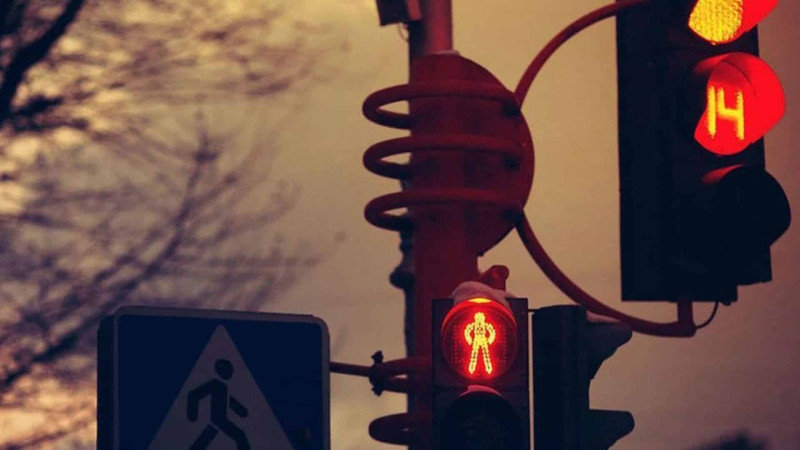 Bakıda 89 yaşlı kişi yol qəzasında ağır xəsarət alıb