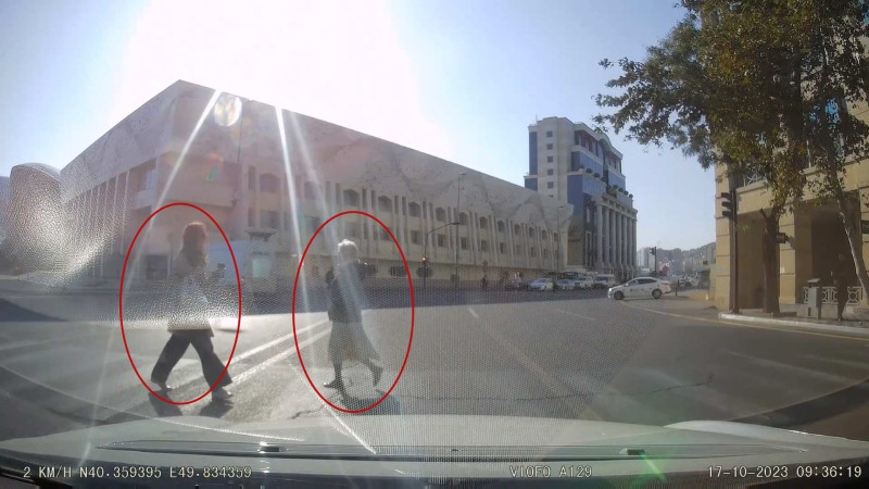 İdman Sarayının yaxınlığında piyada keçidi ləğv olunsa da, insanlar yenə də oradan keçirlər – VİDEO