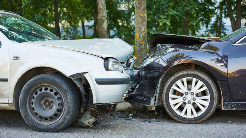 Xəzər rayonunda yol qəzasında gənc qız xəsarət alıb