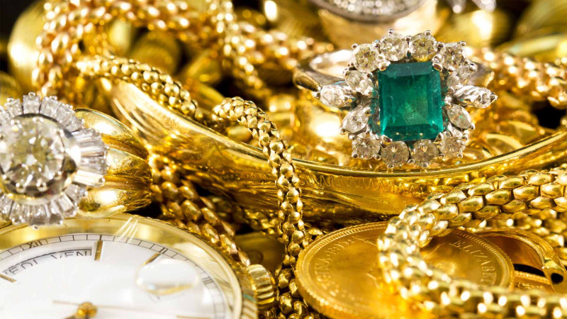 Xətaidə qadın mənzildən oğurluq etməkdə şübhəli bilinir