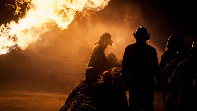Nərimanovda yarımstansiyada yanğın olub