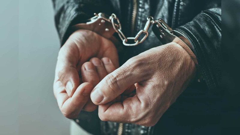 Taxta bazarından mal oğurlamaqda şübhəli bilinən şəxs tutulub