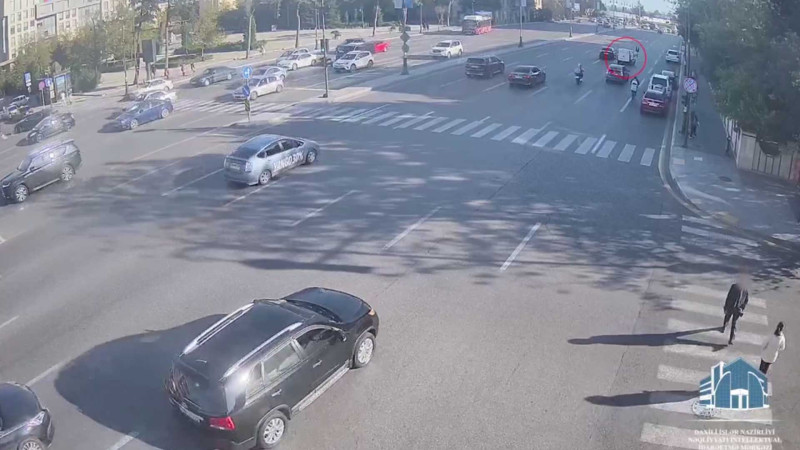 Xətai rayonunda avtomobil piyadanı vurub