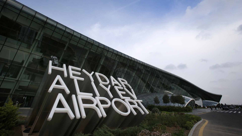 Bakı aeroportu yeni cədvələ keçid edir
