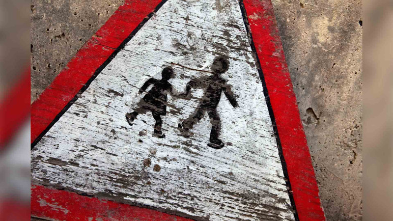 Binəqədi rayonunda yol qəzası: nənə ilə nəvə xəsarət alıblar