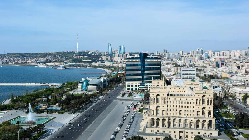 Bakıda çəkilən yolların ümumi uzunluğu açıqlanıb