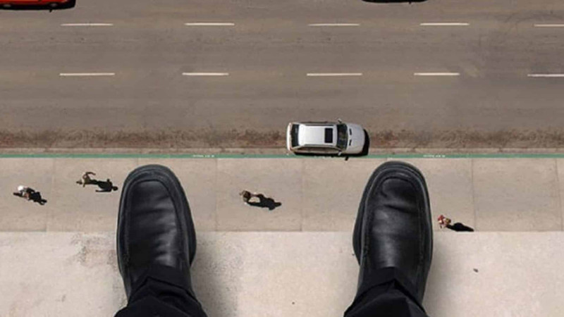 Bakıda kişi xəstə olduğunu biləndən sonra intihar edib