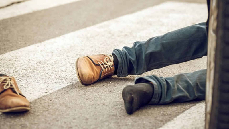 Suraxanıda 26 yaşlı gənc yol qəzasında ağır xəsarət alıb