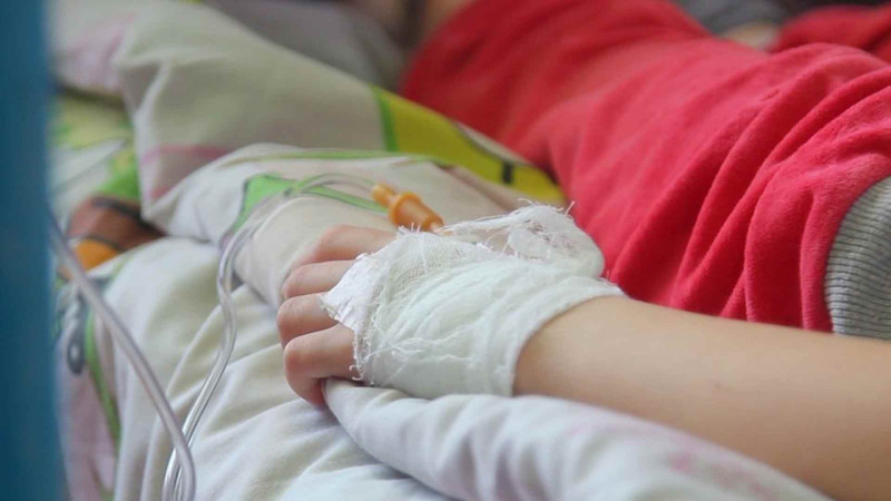 Qala qəsəbəsində azyaşlı qız yol qəzasına düşüb